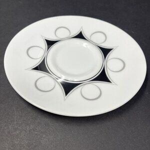 Mikasa Tempo Seventy Fine China Geni B3076 Oval Saucers Set Of 2